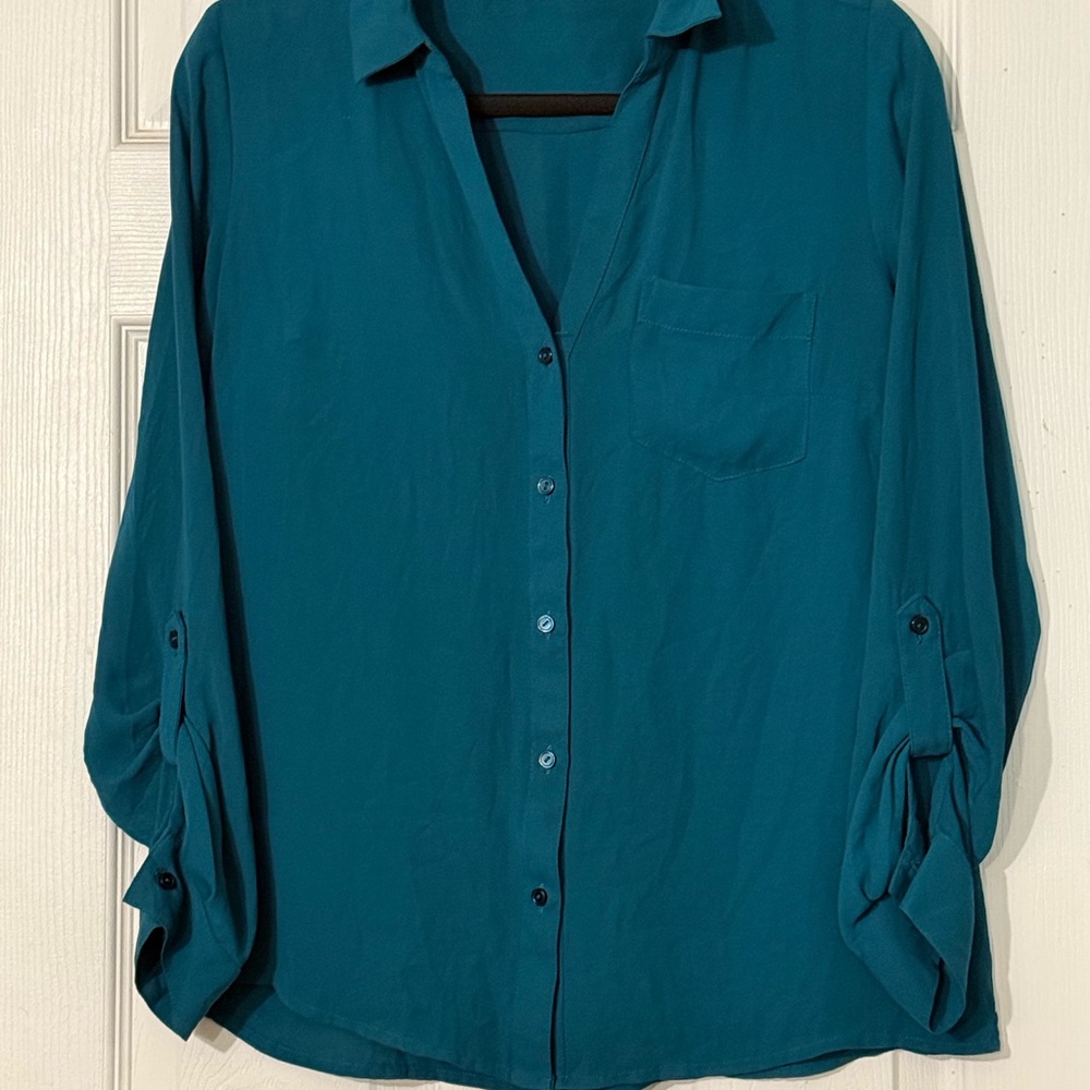The Limited Women’s 3/4 Sleeve Button-up Blouse